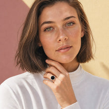 Ivory Enamel Lip Balm Ring - Zilver