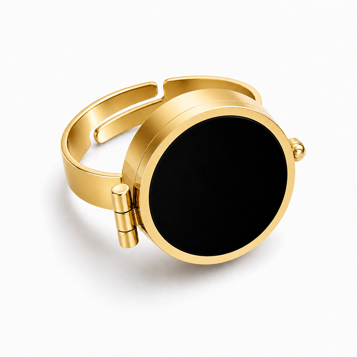 Ivory Enamel Lip Balm Ring - Goud