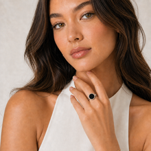 Ivory Enamel Lip Balm Ring - Zilver