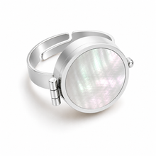 Nacre Shell Lip Balm Ring - Zilver